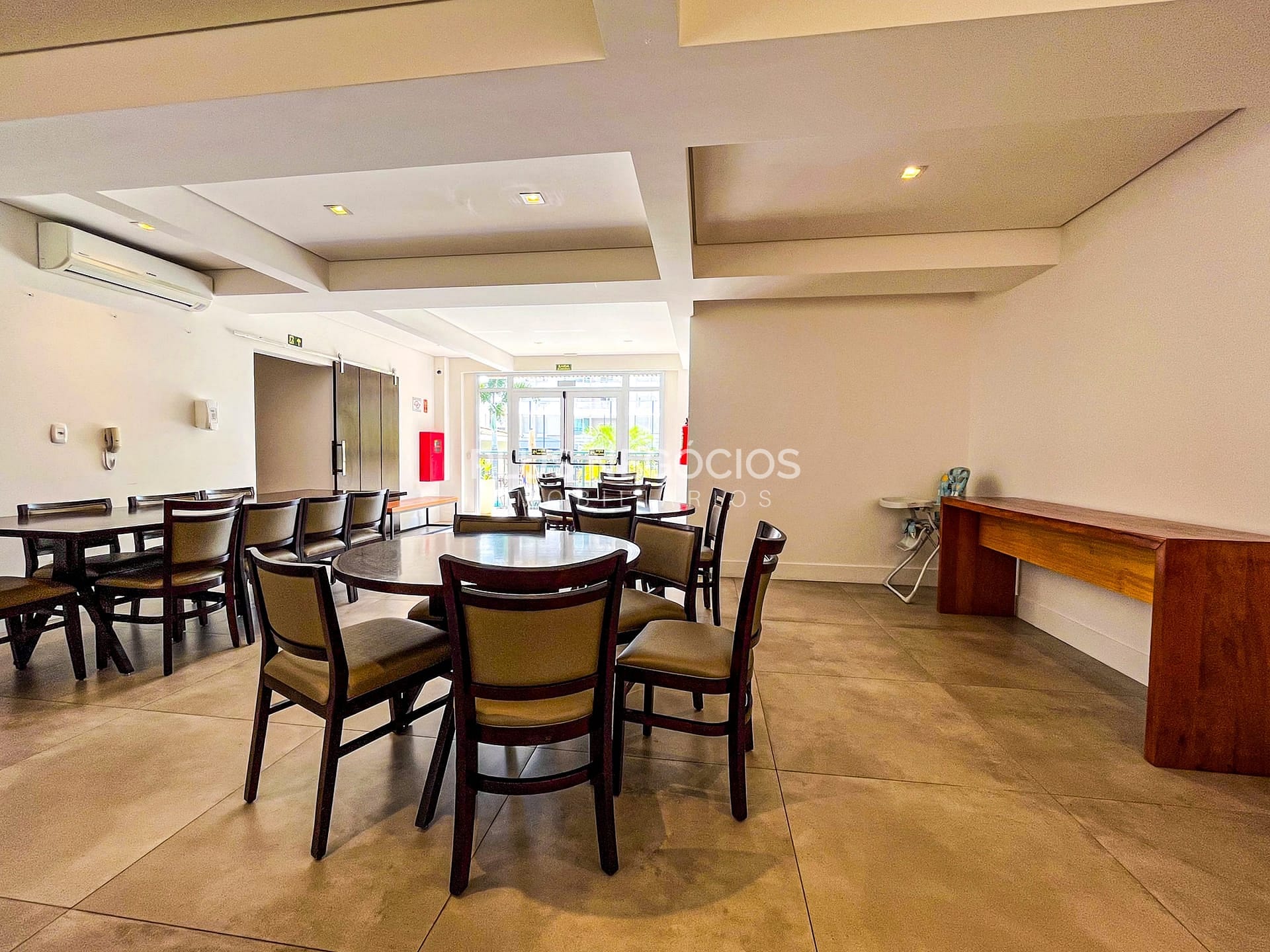Apartamento à venda com 3 quartos, 80m² - Foto 19