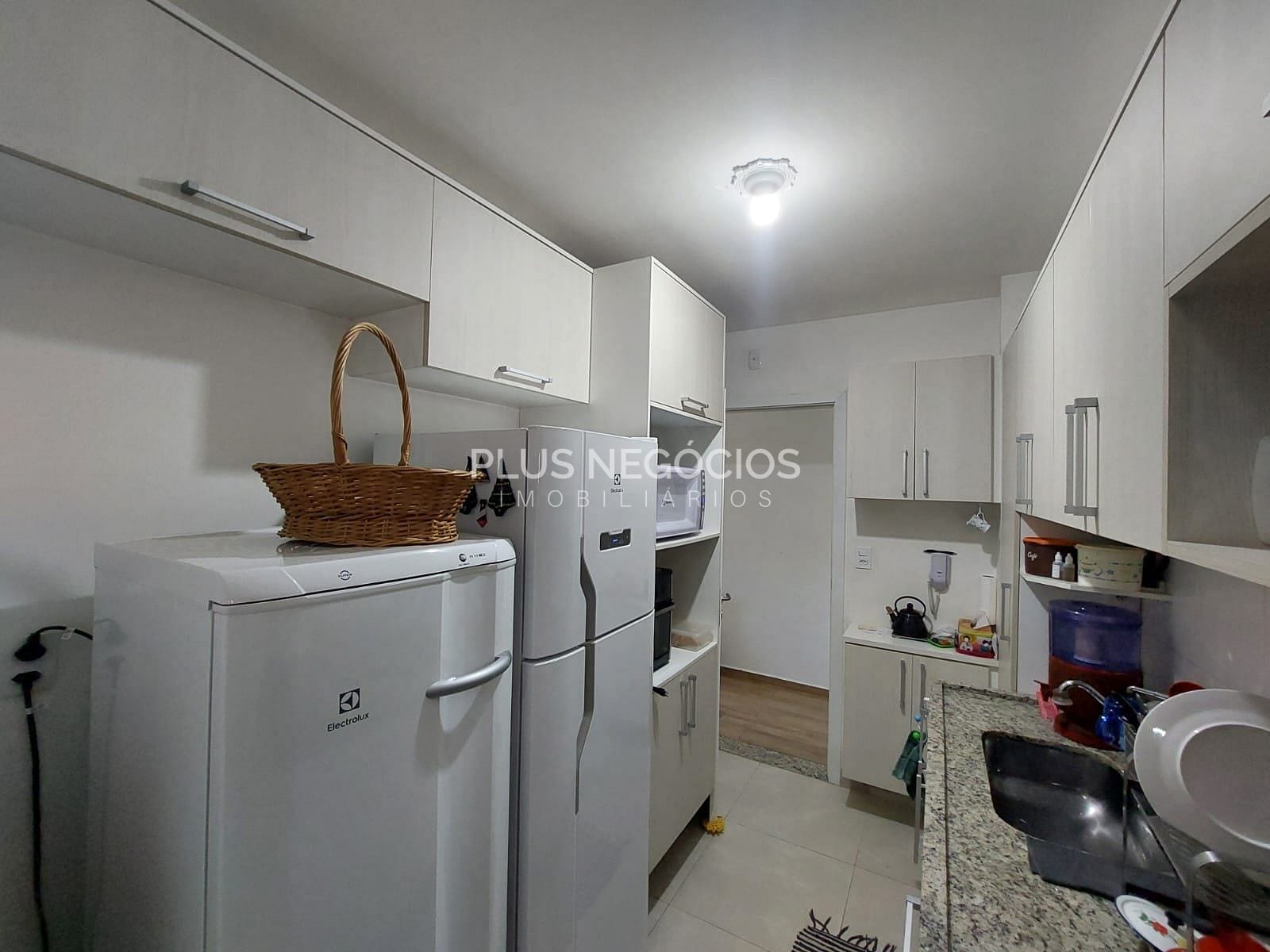 Apartamento à venda com 3 quartos, 80m² - Foto 6