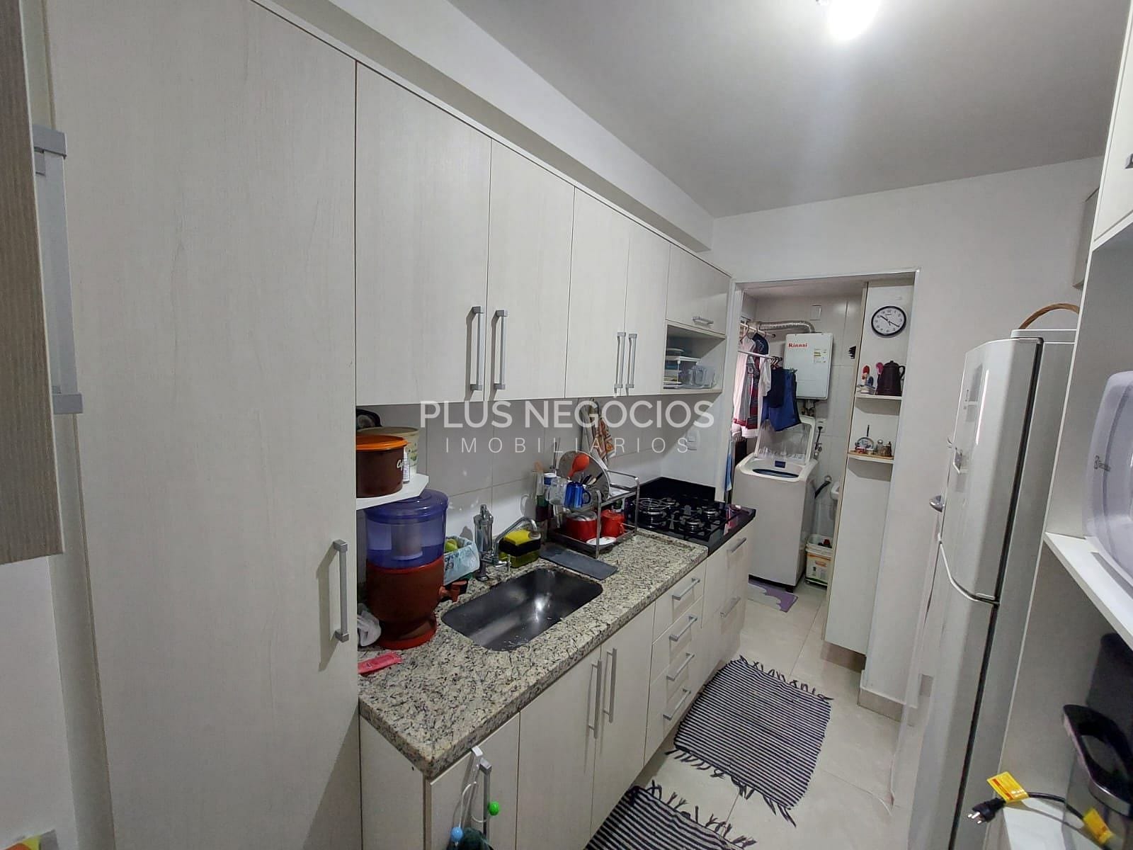 Apartamento à venda com 3 quartos, 80m² - Foto 4