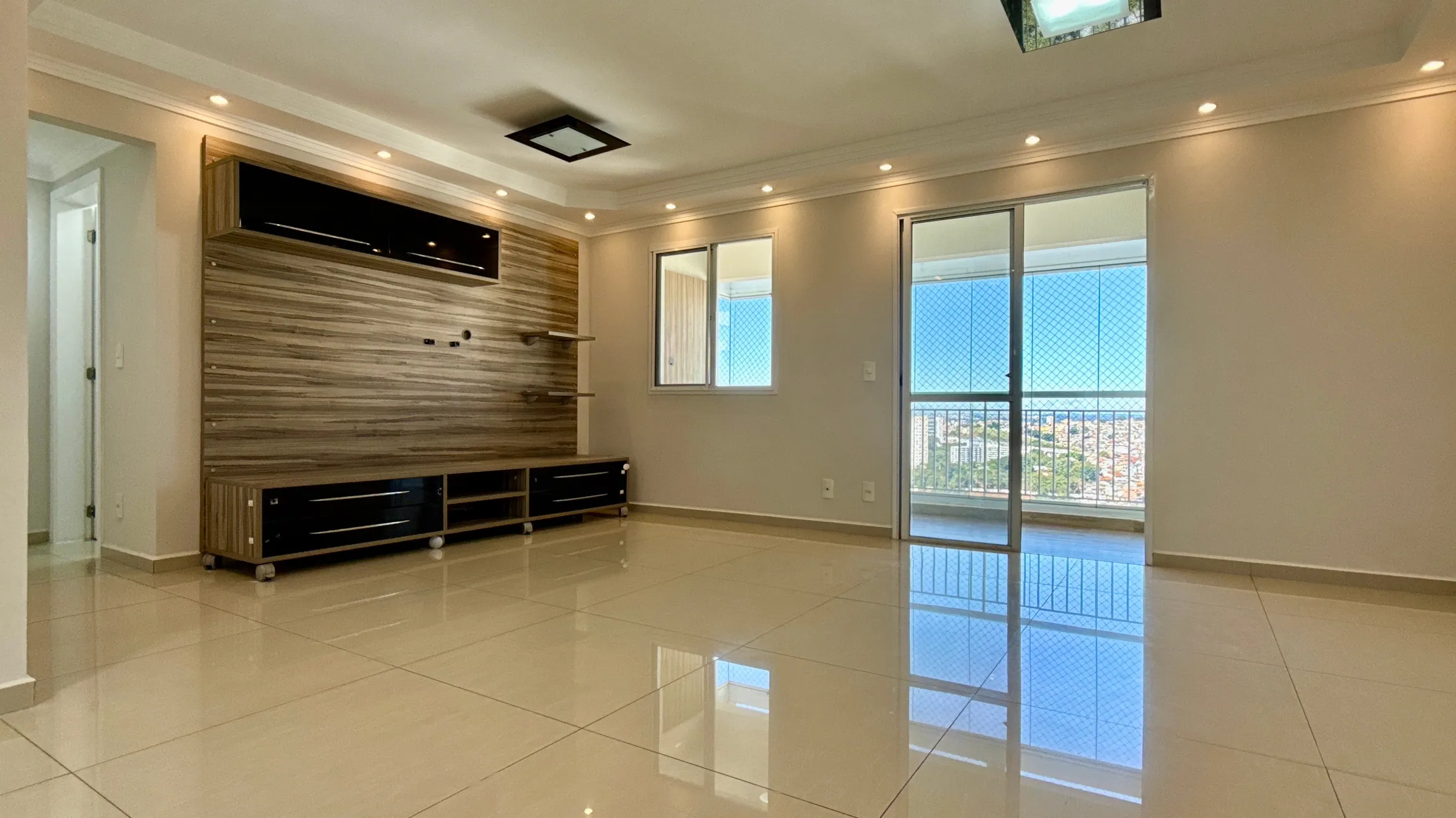 Apartamento para locação na Vila Andrade, 2 suítes próximo ao metrô