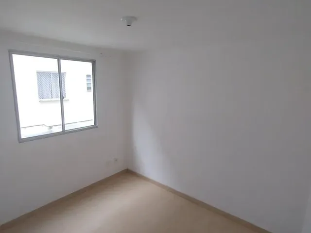 Apartamento 2 quartos e 1 banheiro, à venda, no bairro Santa Cândida em Curitiba