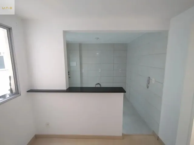 Apartamento 2 quartos e 1 banheiro, à venda, no bairro Santa Cândida em Curitiba