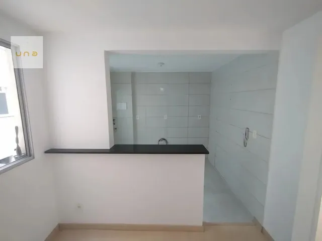 Apartamento 2 quartos e 1 banheiro, à venda, no bairro Santa Cândida em Curitiba
