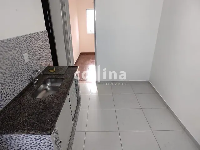 Apartamento com 56m² 2 quartos e 1 banheiro, à venda, no bairro Conjunto Habitacional Presidente Castelo Branco em Carapicuíba