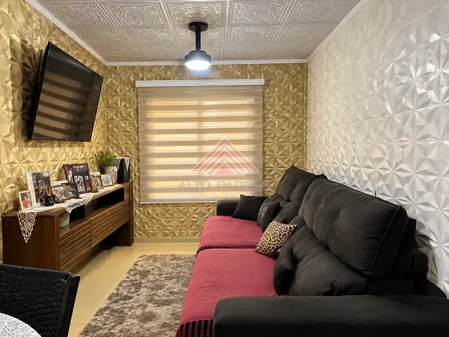 Apartamento 2 quartos e 1 banheiro, à venda, no bairro Jardim Ipê em Mauá