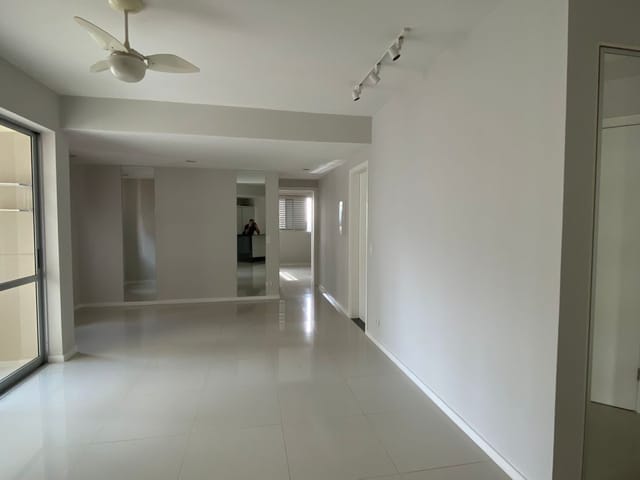 Apartamento com 105m² 2 quartos e 2 banheiros, para alugar, no bairro Gleba Palhano em Londrina