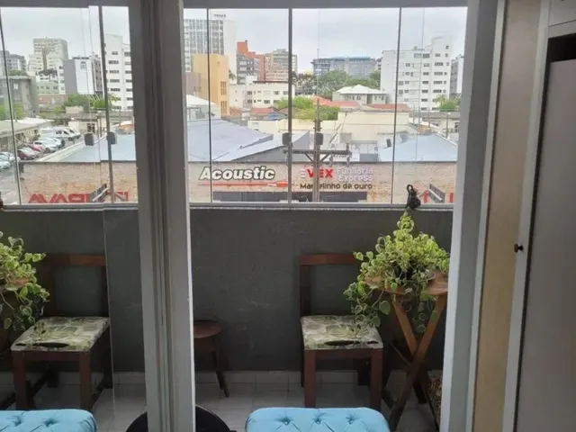 Apartamento 1 quarto e 1 banheiro, à venda, no bairro Centro em Curitiba