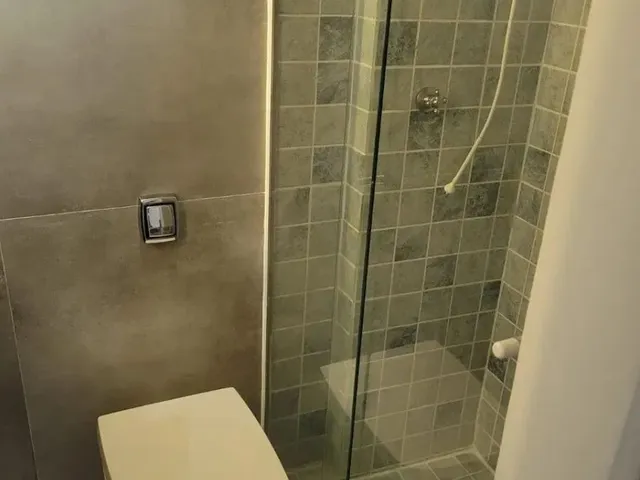 Apartamento 1 quarto e 1 banheiro, à venda, no bairro Centro em Curitiba