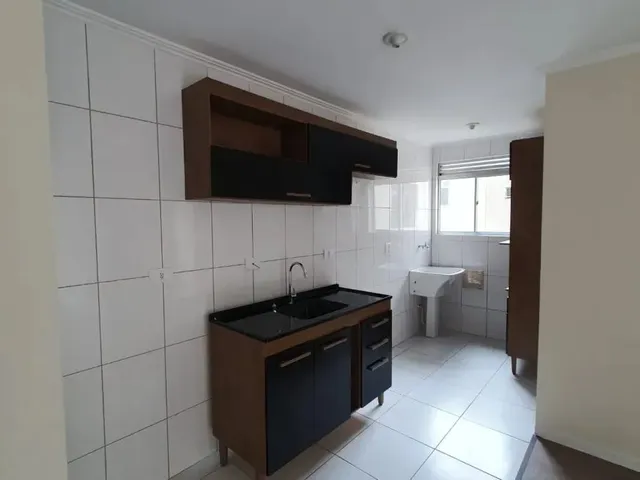 Apartamento 3 quartos e 1 banheiro, para alugar, no bairro Santa Quitéria em Curitiba