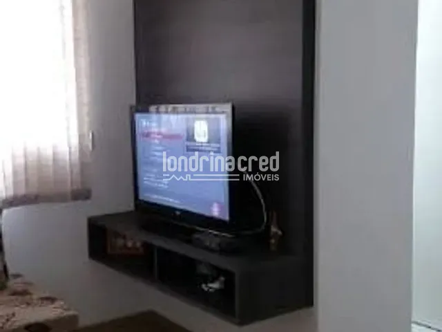 Apartamento 2 quartos e 1 banheiro, à venda, no bairro Jardim Strass em Londrina