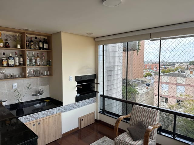 Apartamento 3 quartos e 3 banheiros, à venda, no bairro Centro em Pelotas