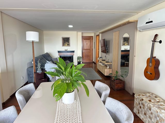 Apartamento 3 quartos e 3 banheiros, à venda, no bairro Centro em Pelotas