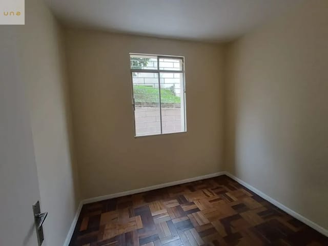 Apartamento 3 quartos e 1 banheiro, para alugar, no bairro Portão em Curitiba