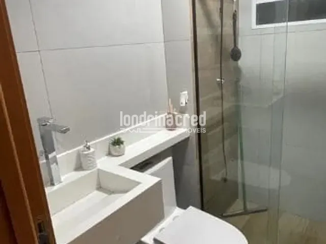 Apartamento 2 quartos e 1 banheiro, à venda, no bairro Cidade Industrial II em Londrina