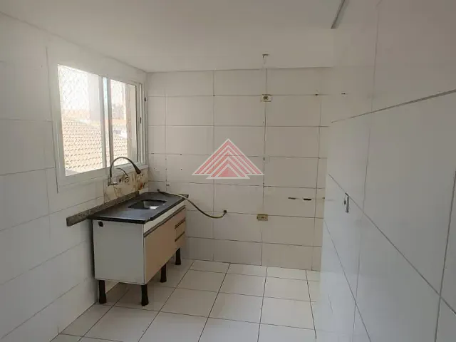 Apartamento com 200m² 3 quartos e 2 banheiros, para alugar, no bairro Vila Bocaina em Mauá