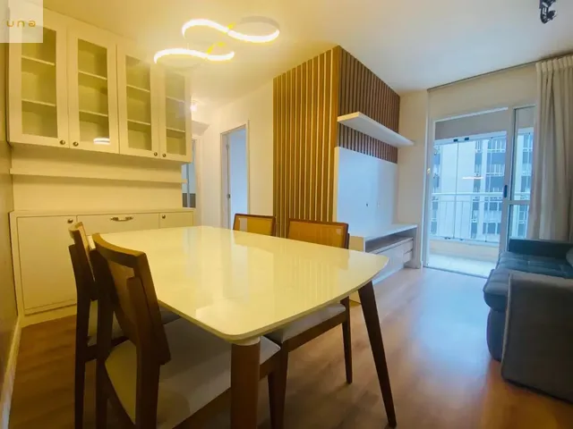 Apartamento 2 quartos e 2 banheiros, para alugar, no bairro Portão em Curitiba