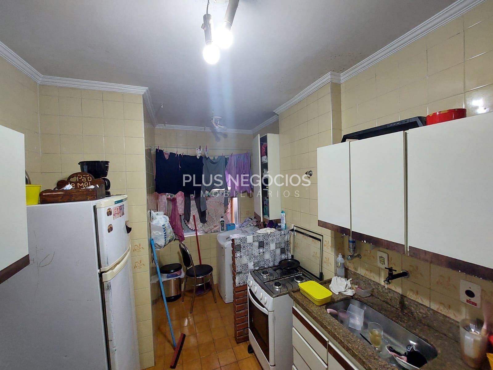 Apartamento à venda com 2 quartos, 70m² - Foto 12