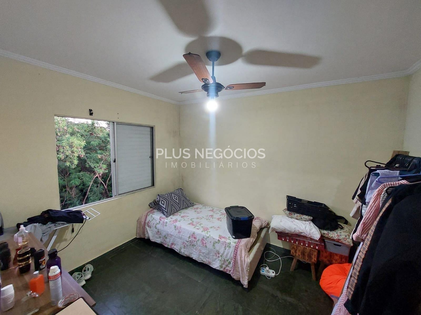 Apartamento à venda com 2 quartos, 70m² - Foto 4