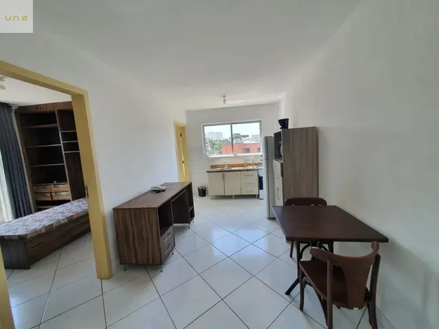 Apartamento 1 quarto e 1 banheiro, para alugar, no bairro Portão em Curitiba