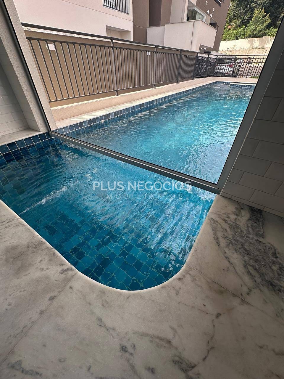 Apartamento à venda com 2 quartos, 60m² - Foto 57