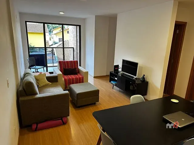 Apartamento 2 quartos e 1 banheiro, à venda, no bairro Coronel Veiga em Petrópolis
