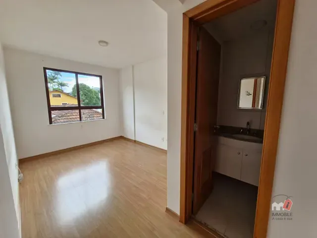 Apartamento 2 quartos e 1 banheiro, à venda, no bairro Coronel Veiga em Petrópolis