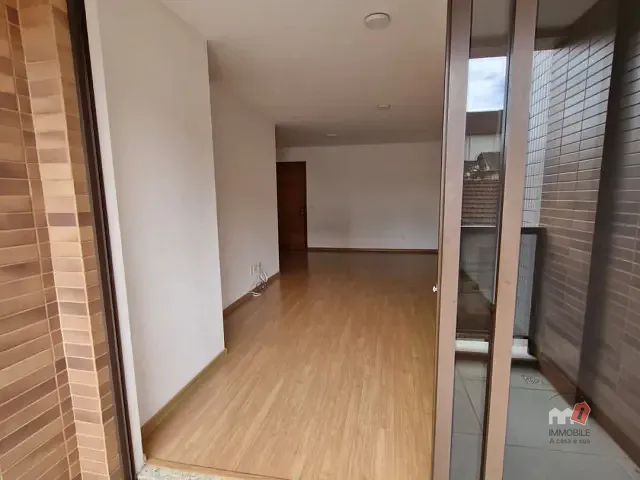 Apartamento 2 quartos e 1 banheiro, à venda, no bairro Coronel Veiga em Petrópolis