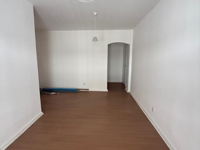 Apartamento 2 quartos e 1 banheiro, à venda, no bairro Bingen em Petrópolis