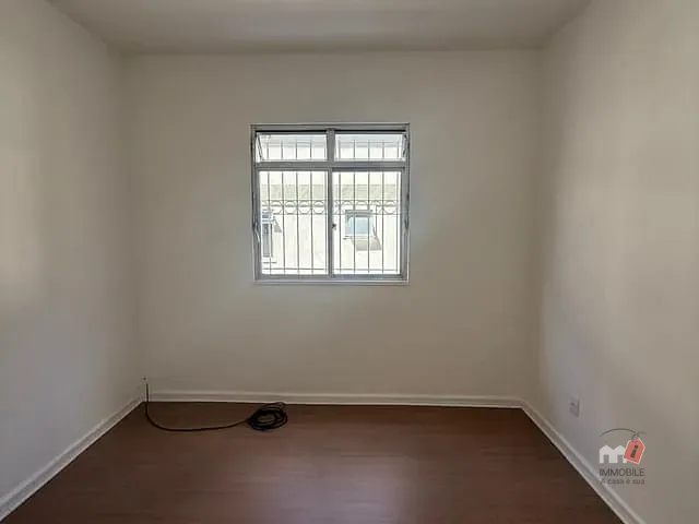 Apartamento 2 quartos e 1 banheiro, à venda, no bairro Bingen em Petrópolis