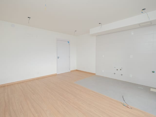 Apartamento 3 quartos e 2 banheiros, à venda ou para alugar, no bairro Areal em Pelotas