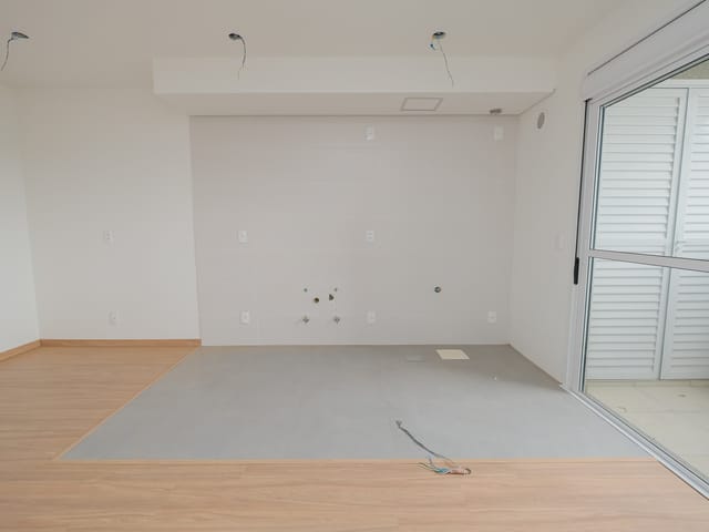 Apartamento 3 quartos e 2 banheiros, à venda ou para alugar, no bairro Areal em Pelotas