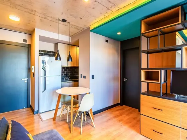 Apartamento 1 quarto e 1 banheiro, para alugar, no bairro Rebouças em Curitiba