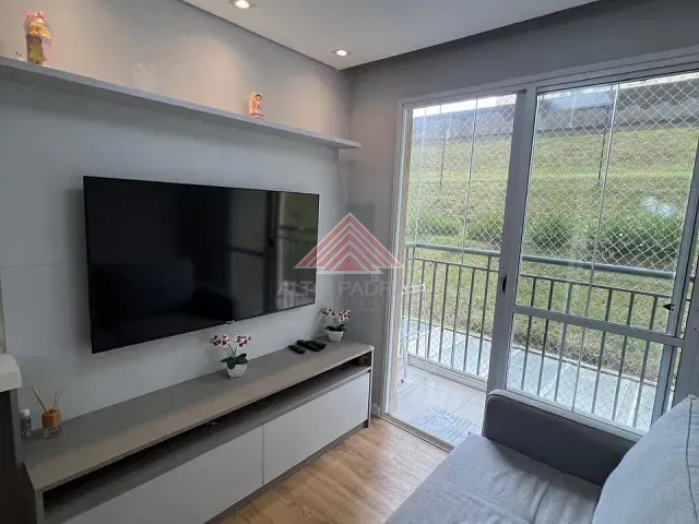 Apartamento 2 quartos e 2 banheiros, para alugar, no bairro Parque São Vicente em Mauá