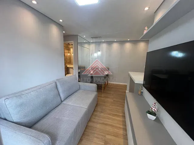 Apartamento 2 quartos e 2 banheiros, para alugar, no bairro Parque São Vicente em Mauá