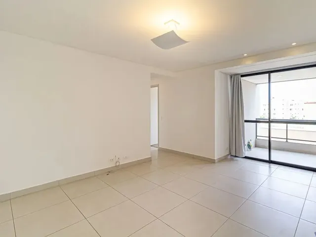 Apartamento 2 quartos e 2 banheiros, para alugar, no bairro Vila Izabel em Curitiba