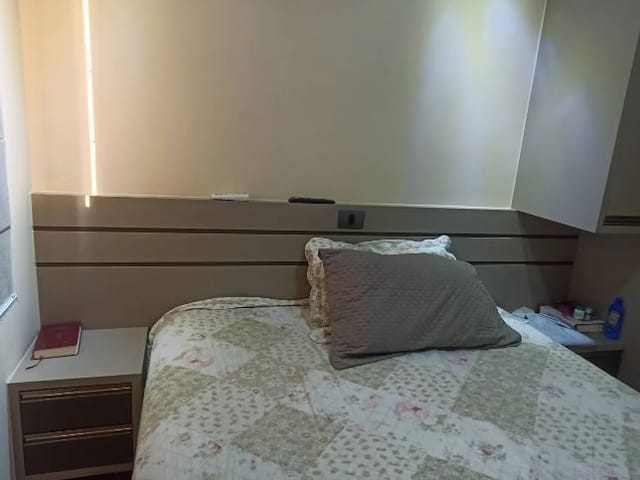 Foto do Apartamento - "Apartamento no Marco dos Pioneiros: 2 Dormitórios, 1 Banheiro, Sala, Cozinha, 1 Vaga de Garagem e 70m² de Conforto e Praticidade em Excelente Localização! | Londrina Cred Imóveis