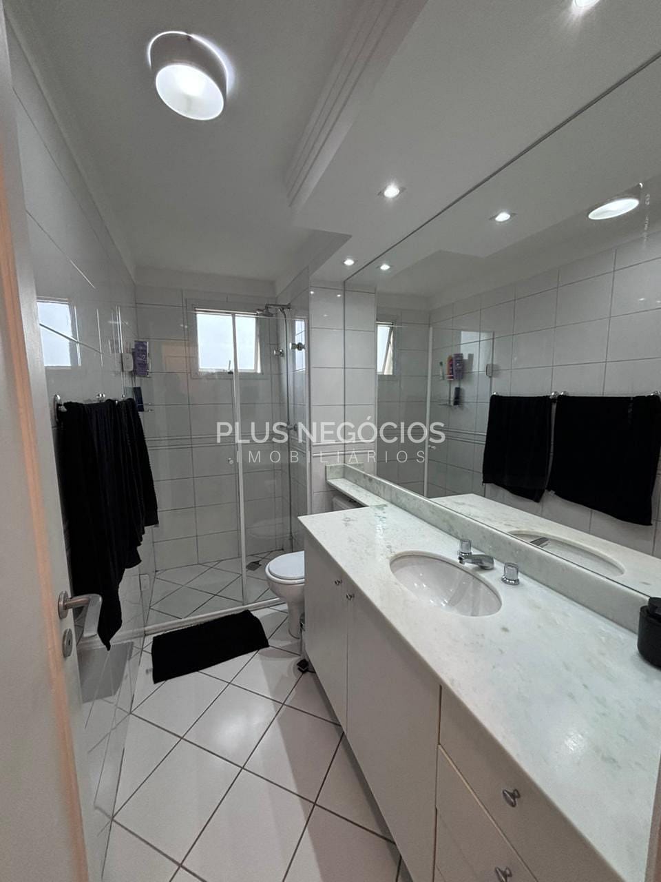 Apartamento à venda com 3 quartos, 135m² - Foto 13