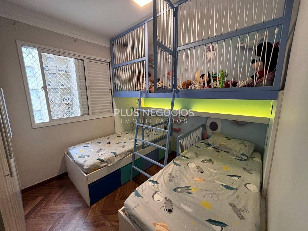 Apartamento à venda com 3 quartos, 135m² - Foto 17