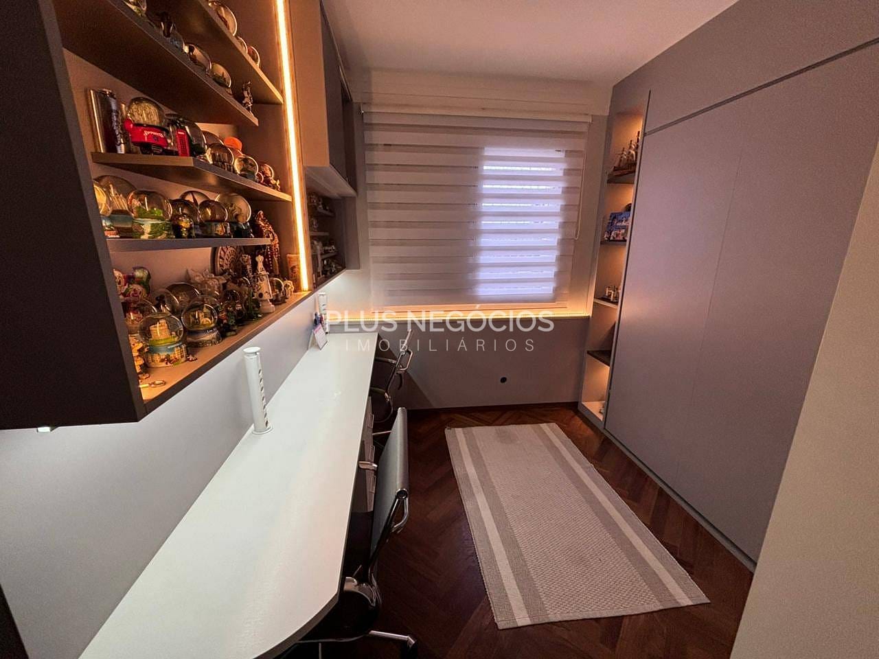 Apartamento à venda com 3 quartos, 135m² - Foto 25