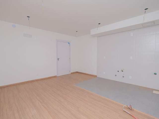 Apartamento 3 quartos e 2 banheiros, à venda ou para alugar, no bairro Areal em Pelotas