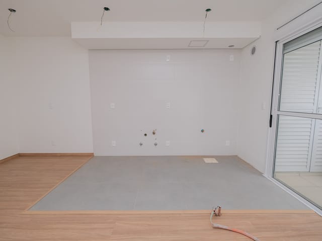 Apartamento 3 quartos e 2 banheiros, à venda ou para alugar, no bairro Areal em Pelotas