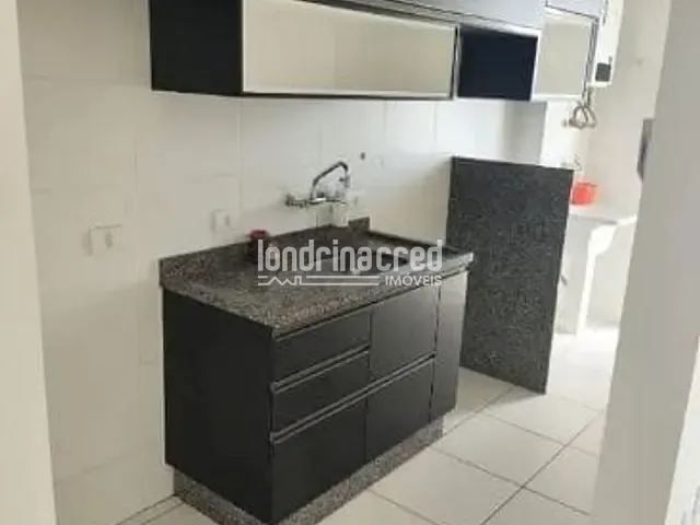 Apartamento 2 quartos e 2 banheiros, à venda, no bairro Vila Siam em Londrina