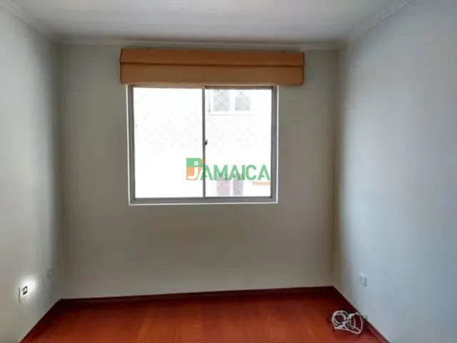 Apartamento 3 quartos e 2 banheiros, para alugar, no bairro Água Verde em Curitiba