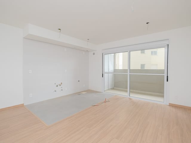 Apartamento 2 quartos e 1 banheiro, à venda ou para alugar, no bairro Areal em Pelotas