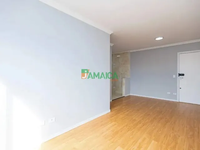 Apartamento 2 quartos e 1 banheiro, à venda, no bairro Rio Verde em Colombo