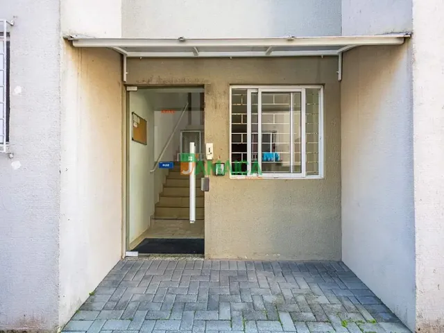 Apartamento 2 quartos e 1 banheiro, à venda, no bairro Rio Verde em Colombo
