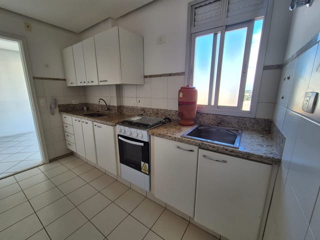 Apartamento com 72m² 1 quarto e 1 banheiro, à venda, no bairro Jardim Higienópolis em Londrina