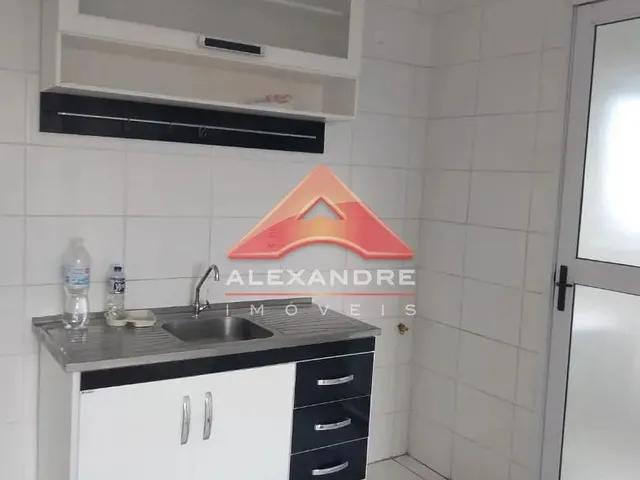 Apartamento com 74m² 2 quartos e 1 banheiro, para alugar, no bairro Vila Tesouro em São José Dos Campos