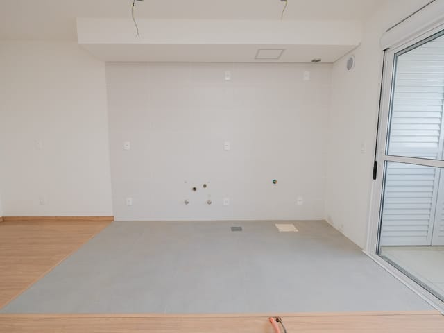 Apartamento 2 quartos e 1 banheiro, à venda ou para alugar, no bairro Areal em Pelotas