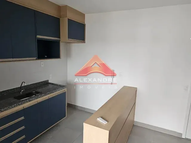 Apartamento com 10m² 2 quartos e 1 banheiro, para alugar, no bairro Vila Industrial em São José Dos Campos